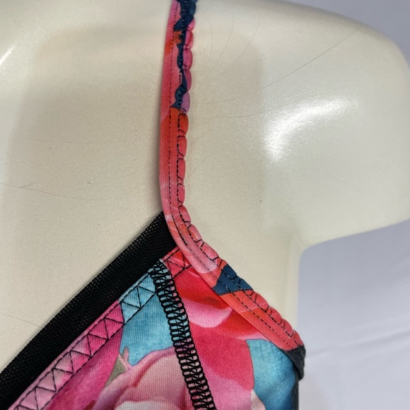 Women’s size 8 lululemon bra - Picture 2 of 7